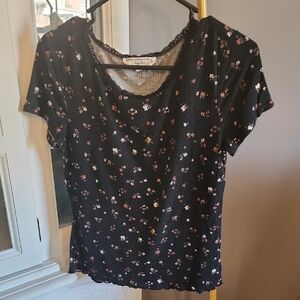 Hippie Rose Black Floral Short Sleeve Tee